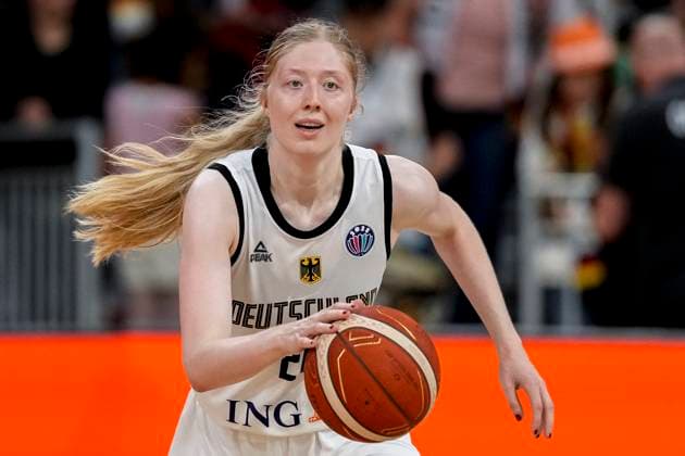 Basketball, Frieda Bühner on her way to the WNBA, archive pictures