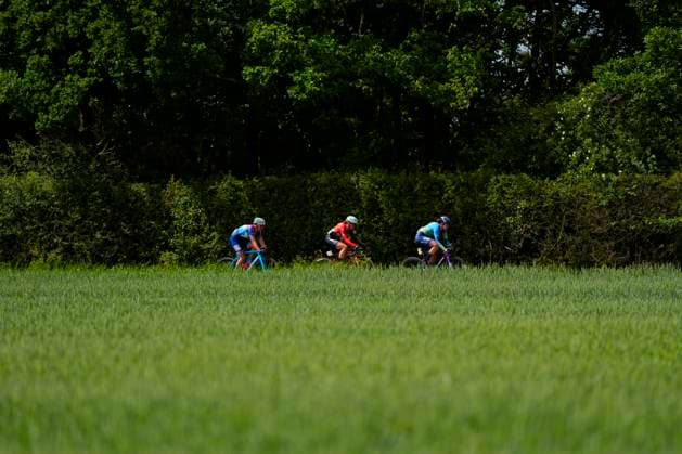 2025 Lloyds Tour of Britain Women Picture by Olly Hassell SWpix.com - 06 06 2025 - Cycling - UCI Women s World Tour - 2025 Lloyds Tour of Britain Women - Stage 2: Hartlepool to Saltburn-by-the-Sea - Tiffany Keep (DAS - Hutchinson), Lucy Gadd (Smurfit Westrock Cycling Team), Madelaine Leech (Handsling Alba Development Road Team) in the breakaway Copyright: x xSWpix.comx(t axPhotographyxHubxLtd)xOllyxHassell SWpix.comx SWP-2945-0181