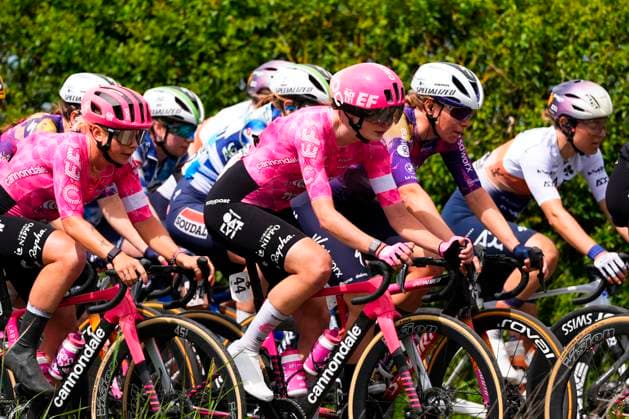 2025 Lloyds Tour of Britain Women Picture by Olly Hassell SWpix.com - 06 06 2025 - Cycling - UCI Women s World Tour - 2025 Lloyds Tour of Britain Women - Stage 2: Hartlepool to Saltburn-by-the-Sea - Nina Berton (EF Education-Oatly) Copyright: x xSWpix.comx(t axPhotographyxHubxLtd)xOllyxHassell SWpix.comx SWP-2945-0189