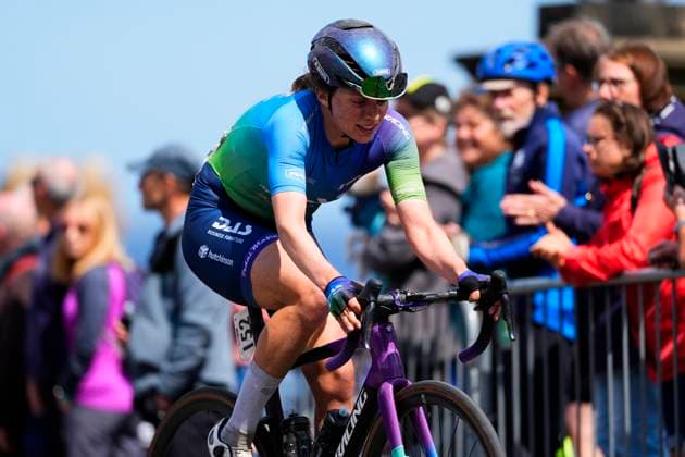 2025 Lloyds Tour of Britain Women Picture by Olly Hassell SWpix.com - 06 06 2025 - Cycling - UCI Women s World Tour - 2025 Lloyds Tour of Britain Women - Stage 2: Hartlepool to Saltburn-by-the-Sea - Tamsin Miller (DAS - Hutchinson) Copyright: x xSWpix.comx(t axPhotographyxHubxLtd)xOllyxHassell SWpix.comx SWP-2945-0212