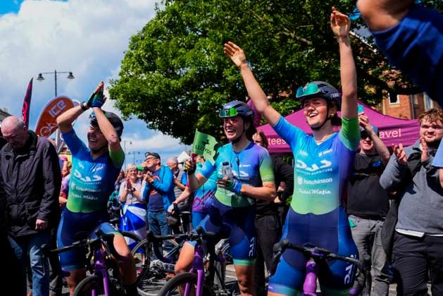 2025 Lloyds Tour of Britain Women Picture by Olly Hassell SWpix.com - 06 06 2025 - Cycling - UCI Women s World Tour - 2025 Lloyds Tour of Britain Women - Stage 2: Hartlepool to Saltburn-by-the-Sea - DAS - Hutchinson celebrate Tiffany Keep (DAS - Hutchinson) getting the most combative rider award. Copyright: x xSWpix.comx(t axPhotographyxHubxLtd)xOllyxHassell SWpix.comx SWP-2945-0226