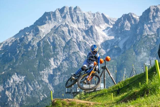 MOUNTAINBIKE - UCI MTB World Series LEOGANG,AUSTRIA,07.JUN.25 - CYCLING, MOUNTAIN BIKE - UCI Mountainbike World Cup, downhill. Image shows Gracey Hemstreet (CAN).  GEPAxpictures xWolfgangxKofler