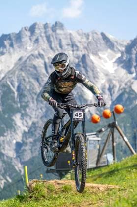 MOUNTAINBIKE - UCI MTB World Series LEOGANG,AUSTRIA,07.JUN.25 - CYCLING, MOUNTAIN BIKE - UCI Mountainbike World Cup, downhill. Image shows Leo Grisel (FRA).  GEPAxpictures xWolfgangxKofler