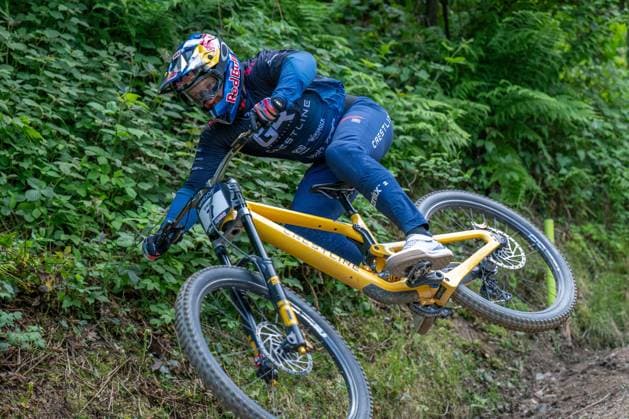 MOUNTAINBIKE - UCI MTB World Series LEOGANG,AUSTRIA,07.JUN.25 - CYCLING, MOUNTAIN BIKE - UCI Mountainbike World Cup, downhill. Image shows Aaron Gwin (USA).  GEPAxpictures xWolfgangxKofler