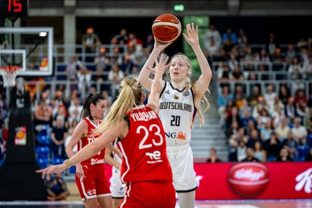 Basketball Heidelberg 06 06 2025 Test match DBB Women Germany GER Turkey TUR Frida Bühner Germany, No 20 Meltem Yildizhan Turkey, No 23