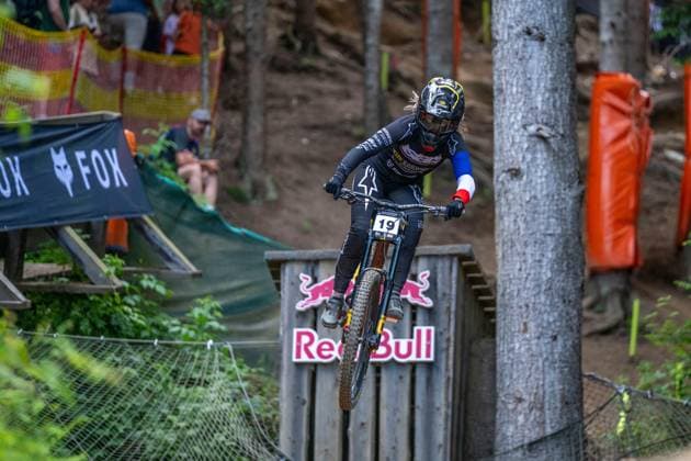 MOUNTAINBIKE - UCI MTB World Series LEOGANG,AUSTRIA,07.JUN.25 - CYCLING, MOUNTAIN BIKE - UCI Mountainbike World Cup, downhill. Image shows Lisa Bouladou (FRA).  GEPAxpictures xWolfgangxKofler