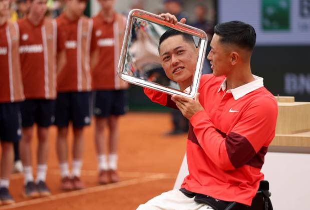 Tokito Oda of Japan poses with the trophy French Open Tennis, Day Fourteen, Tennis, Roland Garros, Paris, France - 07 Jun 2025 EDITORIAL USE ONLY No use with unauthorised audio, video, data, fixture lists, club league logos or live services. Online in-match use limited to 120 images, no video emulation. No use in betting, games or single club league player publications. Copyright: xEllaxLing Shutterstockx 15346222c