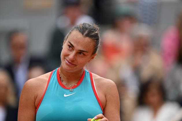 2025 Roland-Garros - Day 14 PARIS, FRANCE - JUNE 7: Aryna Sabalenka against Coco Gauff (not seen) of US during the Women s Singles final match on Day 14 of the 2025 French Open at Court Philippe-Chatrier in Paris, France on June 7, 2025. Mustafa Yalcin Anadolu Paris France. Editorial use only. Please get in touch for any other usage.  Copyright: x2025xAnadoluxMustafaxYalcinx