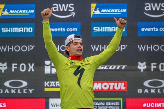 MOUNTAINBIKE - UCI MTB World Series LEOGANG,AUSTRIA,07.JUN.25 - CYCLING, MOUNTAIN BIKE - UCI Mountainbike World Cup, downhill. Image shows Loic Bruni (FRA) with the jersey of the current overall leader.  GEPAxpictures xWolfgangxKofler