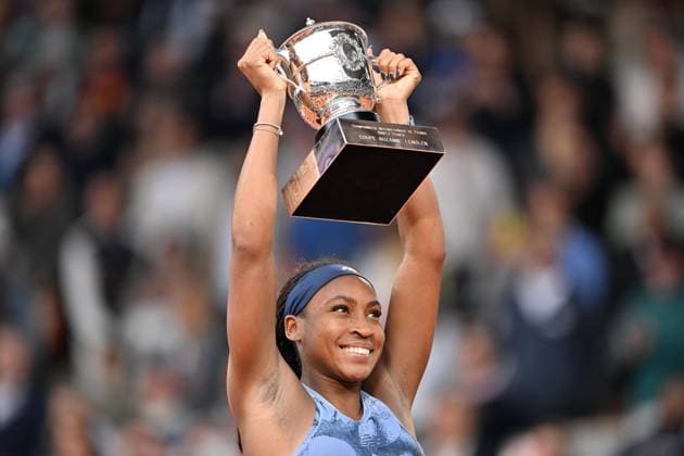 Coco Gauff beats Sabalenka to win French Open title PARIS, FRANCE - JUNE 7: Coco Gauff of US holds her trophy after winning against Aryna Sabalenka (not seen) during the Women s Singles final match on Day 14 of the 2025 French Open at Court Philippe-Chatrier in Paris, France on June 7, 2025. Mustafa Yalcin Anadolu Paris France. Editorial use only. Please get in touch for any other usage.  Copyright: x2025xAnadoluxMustafaxYalcinx