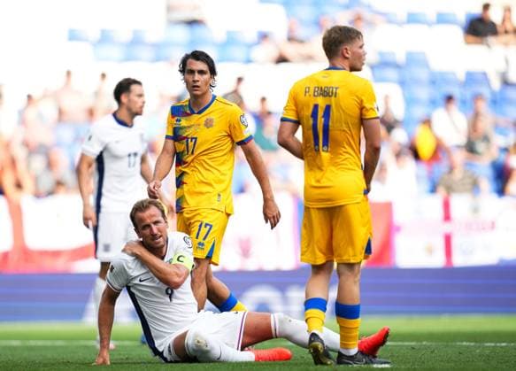 Harry Kane of England reacts after sustaining a shoulder injury Andorra v England, FIFA 2026 World Cup Qualifying, Group K, Football, RCDE Stadium, Barcelona, Spain - 07 Jun 2025 EDITORIAL USE ONLY No use with unauthorised audio, video, data, fixture lists, club league logos or live services. Online in-match use limited to 120 images, no video emulation. No use in betting, games or single club league player publications. Copyright: xBaguxBlanco Shutterstockx 15345797as