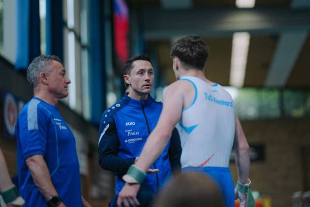 Andreas Toba TV Schwaebisch Gmuend Wetzgau in his new role as coach in conversation with Marcel Graf TuS Vinnhorst , TV Schwaebisch Gmuend Wetzgau vs TuS Vinnhorst, Gymnastics, 1 Bundesliga, 3 Wettkampftag, Saison 2025, 07 06 2025, TV Schwaebisch Gmuend Wetzgau vs TuS Vinnhorst, Gymnastics, 1 Bundesliga, 3 Wettkampftag, Saison 2025, 07 06 2025 Schwaebisch Gmünd Copyright: xEibner-Pressefoto LarsxNeumannx EP_LNN
