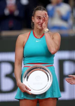 Aryna Sabalenka of Belarus frustrated French Open Tennis, Day Fourteen, Tennis, Roland Garros, Paris, France - 07 Jun 2025 EDITORIAL USE ONLY No use with unauthorised audio, video, data, fixture lists, club league logos or live services. Online in-match use limited to 120 images, no video emulation. No use in betting, games or single club league player publications. Copyright: xEllaxLing Shutterstockx 15346222aj