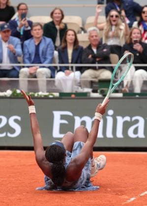 Coco Gauff cheers after the victory and falls on the floor, cheers, joy, emotion Tennis French Open 2025 Roland Garros Paris France June 7, 2025 Copyright: xJuergenxHasenkopfx