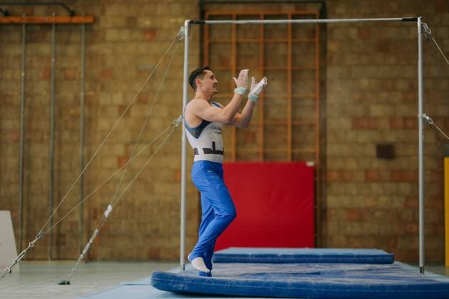 Andreas Toba TV Schwaebisch Gmuend Wetzgau thanks the fans after the high bar, TV Schwaebisch Gmuend Wetzgau vs TuS Vinnhorst, Gymnastics, 1 Bundesliga, 3 Wettkampftag, Saison 2025, 07 06 2025, TV Schwaebisch Gmuend Wetzgau vs TuS Vinnhorst, Gymnastics, 1 Bundesliga, 3 Wettkampftag, Saison 2025, 07 06 2025 Schwaebisch Gmünd Copyright: xEibner-Pressefoto LarsxNeumannx EP_LNN