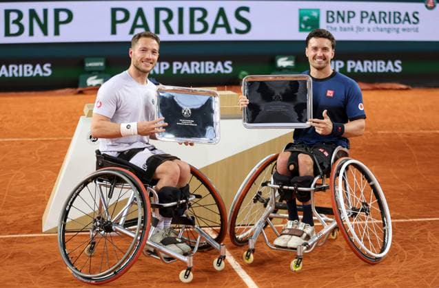 Sport Themen der Woche KW23 Sport Bilder des Tages Alfie Hewett and Gordon Reid of GB pose with the trophy French Open Tennis, Day Fourteen, Tennis, Roland Garros, Paris, France - 07 Jun 2025 EDITORIAL USE ONLY No use with unauthorised audio, video, data, fixture lists, club league logos or live services. Online in-match use limited to 120 images, no video emulation. No use in betting, games or single club league player publications.  Copyright: xEllaxLing Shutterstockx 15346222bl