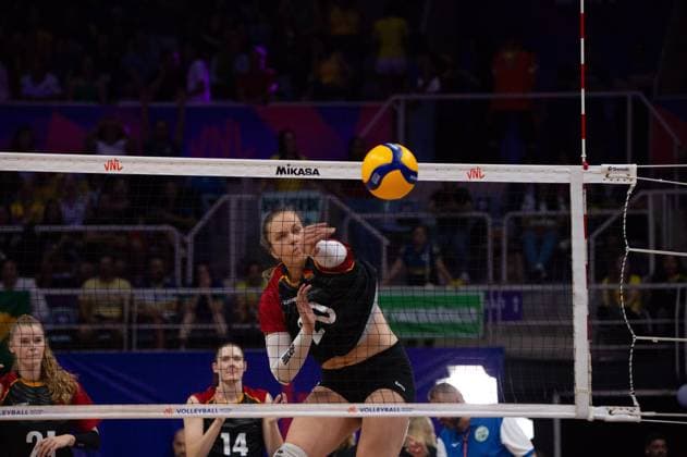 Germany vs Brazil RIO DE JANEIRO, RJ - 07.06.2025: GERMANY VS BRAZIL - Lena Kindermann (GER), during a match valid for the Volleyball Nations League (VNL), held on June 7, 2025, at the Maracanazinho gym, in Rio de Janeiro, RJ, Brazil. (Photo: Renato Assis Fotoarena) x2750398x  RenatoxAssis