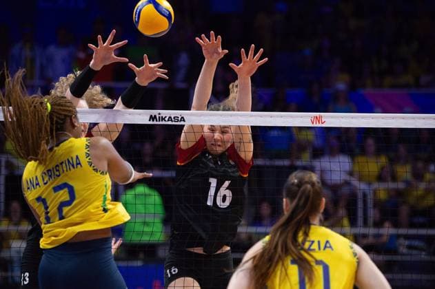 Germany vs Brazil RIO DE JANEIRO, RJ - 07.06.2025: GERMANY VS BRAZIL - Ana Cristina Souza (BRA), Anastasia Cekulaev (GER), during a match valid for the Volleyball Nations League (VNL), held on June 7, 2025, at the Maracanazinho gym, in Rio de Janeiro, RJ, Brazil. (Photo: Renato Assis Fotoarena) x2750436x  RenatoxAssis
