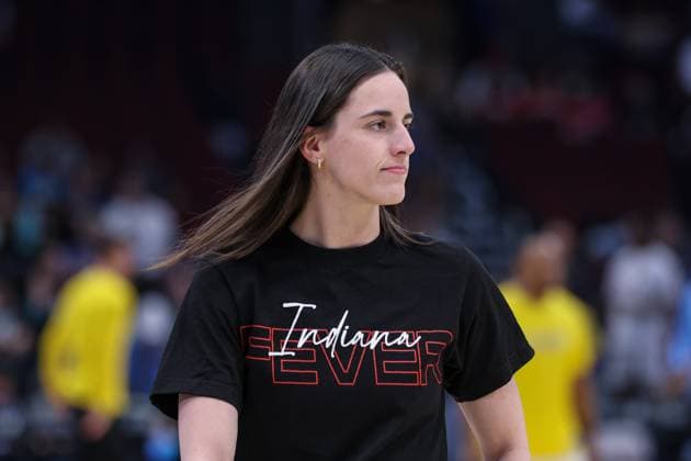 Chicago, USA, June 7, 2025: Caitlin Clark (22 Indiana Fever) is seen before the game between the Chicago Sky and Indiana Fever on Saturday June 7, 2025 at the United Center, Chicago, USA. (NO COMMERCIAL USAGE) (Shaina Benhiyoun SPP)  Copyright: xShainaxBenhiyoun SPPx spp-en-ShBe-8P6A1744