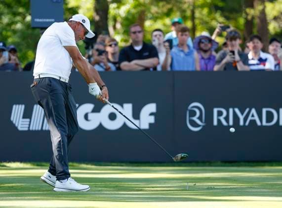 June 7, 2025: Phil Mickelson of HyFlyers GC tees off on the 15th hole during the second round of the LIV Golf Virginia on the Robert Trent Jones course in Gainesville Virginia. CSM Gainesville United States of America - ZUMAc04_ 20250607_zma_c04_099 Copyright: xJustinxCooperx