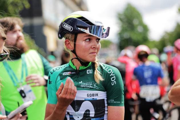 2025 Lloyds Tour of Britain Women Picture by Alex Whitehead SWpix.com - 08 06 2025 - Cycling - UCI Women s World Tour - 2025 Lloyds Tour of Britain Women - Stage 4: The Glasgow Stage - Cat Ferguson (Movistar Team) reacts at the end of the final stage Copyright: x xSWpix.comx(t axPhotographyxHubxLtd)xAlexxWhitehead SWpix.comx SWP-2944-0345