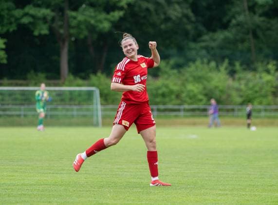 Soccer, 2 Women, Season 2024 2025, BFV Pokal Polytan Pokal Final , 1 FC Union Berlin U23 FC Viktoria 89 U20, Latoya Maxine Bach 1 FC Union II , Cheering after goal to 4 0, 08 06 2025, Copyright: xMatthiasxKochx