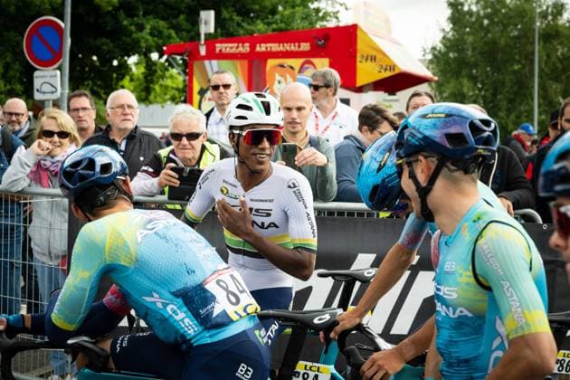 CRITERIUM DU DAUPHINE , DOMERAT PHOTOPQR LA MONTAGNE SALESSE Florian ; ; 08 06 2025 ; CRITERIUM DU DAUPHINE , DOMERAT le 08 06 25 MULUEBEBRHAN HENOK depart depuis DOMERAT photo florian salesse SPORTS CYCLISME France  Copyright: xPHOTOPQR LAxMONTAGNE MAXPPPxSALESSExFlorianx 20250608LMT6154 0821812489st
