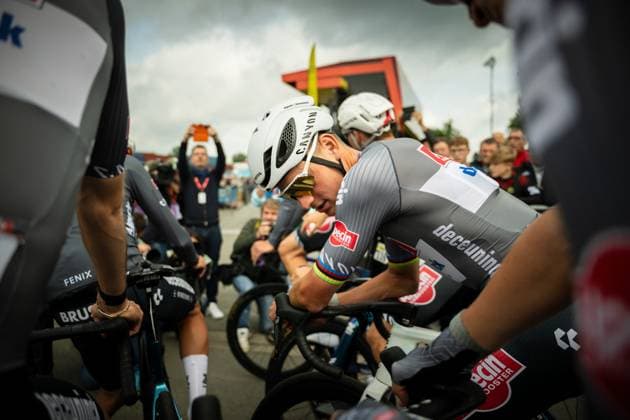 CRITERIUM DU DAUPHINE , DOMERAT PHOTOPQR LA MONTAGNE SALESSE Florian ; ; 08 06 2025 ; CRITERIUM DU DAUPHINE , DOMERAT le 08 06 25 VAN DER POEL depart depuis DOMERAT photo florian salesse SPORTS CYCLISME France  Copyright: xPHOTOPQR LAxMONTAGNE MAXPPPxSALESSExFlorianx 20250608LMT6159 0821812500st