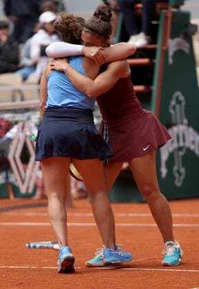 Sara Errani of Italy celebrates with Jasmine Paolini of Italy French Open Tennis, Day Fifteen, Tennis, Roland Garros, Paris, France - 08 Jun 2025 EDITORIAL USE ONLY No use with unauthorised audio, video, data, fixture lists, club league logos or live services. Online in-match use limited to 120 images, no video emulation. No use in betting, games or single club league player publications. Copyright: xEllaxLing Shutterstockx 15346226k