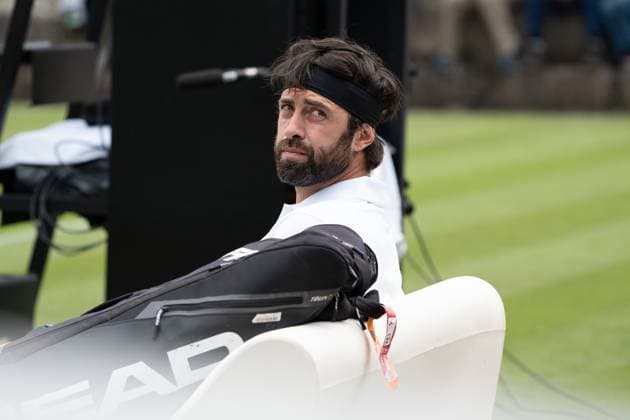 Nikolos Bassilashvili looks to the trainers bench during the break, James Duckworth vs Nikolos Bassilashvili, Tennis, ATP Tournament, Boss Open, Court No 1, Colosseum, Qualification, 08 06 2025, James Duckworth vs Nikolos Bassilashvili, Tennis, ATP Tournament, Boss Open, Court No 1, Colosseum, Qualification, 08 06 2025, Stuttgart Copyright: xEibner-Pressefoto EdwardxCheungx EP_ECG