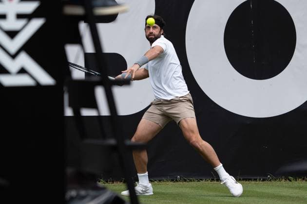 The ball in front of Nikolos Bassilashvili, James Duckworth vs Nikolos Bassilashvili, Tennis, ATP Tournament, Boss Open, Court No 1, Colosseum, Qualification, 08 06 2025, James Duckworth vs Nikolos Bassilashvili, Tennis, ATP Tournament, Boss Open, Court No 1, Colosseum, Qualification, 08 06 2025, Stuttgart Copyright: xEibner-Pressefoto EdwardxCheungx EP_ECG