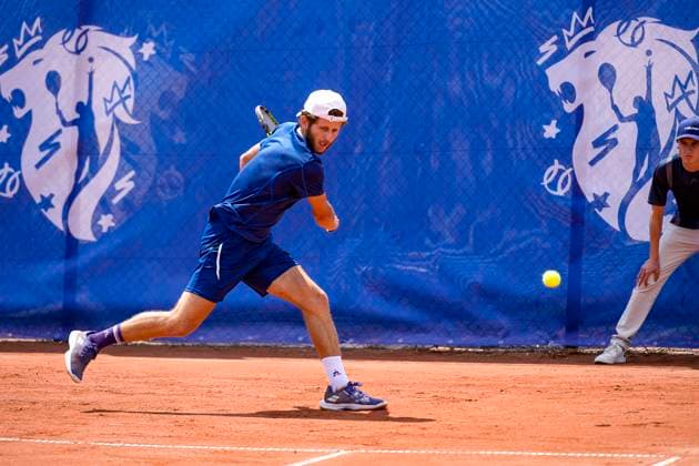 TENNIS : Open Sopra Steria - Lyon Villeurbanne 08 06 2025 Lucas Poullain (FRA) vs Yoshka Sborowsky (FRA) lors des qualifications du tournoi de tennis ATP, Tennis Herren Challenger Tour, Open Sopra Steria Ã Lyon-Villeurbanne, le 09 06 2025. Photo Sandrine Thesillat PsNewZ VilleurbanneFrance  Copyright: xSandrinexTHESILLATx