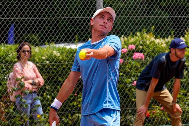 TENNIS : Open Sopra Steria - Lyon Villeurbanne 08 06 2025 Lucas Poullain (FRA) vs Yoshka Sborowsky (FRA) lors des qualifications du tournoi de tennis ATP, Tennis Herren Challenger Tour, Open Sopra Steria Ã Lyon-Villeurbanne, le 09 06 2025. Photo Sandrine Thesillat PsNewZ VilleurbanneFrance  Copyright: xSandrinexTHESILLATx