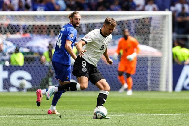 Niclas Fuellkrug Germany, 09 vs Adrien Rabiot France, 14 GER, Germany vs France, Football, UEFA, Nations League, Place3, Season 2024 2025, 08 06 2025 GER, Germany vs France, Football, UEFA, Nations League, Place3, Season 2024 2025, 08 06 2025 Stuttgart Copyright: xEibner-Pressefoto RogerxBuerkex EP_RBE