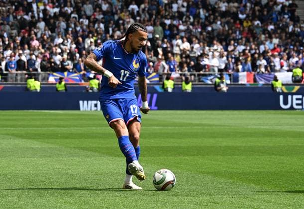 08 06 2025, xsltx, Football UEFA Nations League Place 3, Germany France v l Malo Gusto France FREISTELLER DFL DFB REGULATIONS PROHIBIT ANY USE OF PHOTOGRAPHS as IMAGE SEQUENCES and or QUASI VIDEO Stuttgart