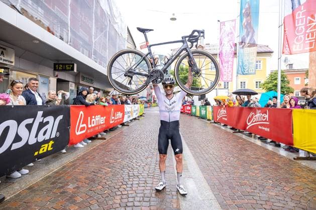 08 06 2025, Lienz, AUT, 37 Dolomite Cycling Tour, 10 SuperGiroDolomiti, in the picture Jack Burke CAN, winner Super Giro Dolomiti Jack Burke CAN winner Super Giro Dolomiti during the 37th Dolomite Cycling Tour and 10th SuperGiroDolomiti in Lienz, Austria on 2025 06 08 Expa Lienz  EP_gro