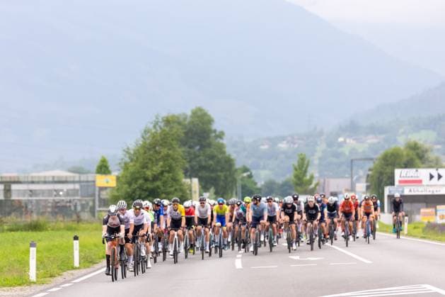 08 06 2025, Lienz, AUT, 37 Dolomite Cycling Tour, 10 SuperGiroDolomiti, in the picture the field in Lienz Super Giro Dolomiti the Peleton at Lienz during the 37th Dolomite Cycling Tour and 10th SuperGiroDolomiti in Lienz, Austria on 2025 06 08 Expa Lienz  EP_gro