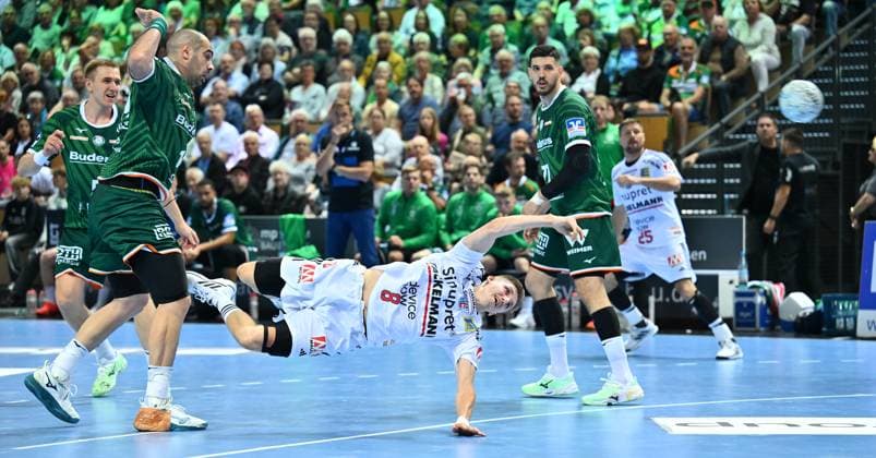 Bilder des Jahres 2025, Sport 06 Juni Sport Themen der Woche KW23 Sport Bilder des Tages 08.06.2025 - Handball - 1. Bundesliga DAIKIN HBL - Saison 2024 2025 - 34. Spieltag: HSG Wetzlar - HC Erlangen Metropolregion Nürnberg HCE - - xwoxzix - Vladimir Vranjes (14, HSG Wetzlar) Sander Andreassen Overjordet ( 8, HC Erlangen HCE ) *** 08 06 2025 Handball 1 Bundesliga DAIKIN HBL Season 2024 2025 34 Matchday HSG Wetzlar HC Erlangen Metropolregion Nürnberg HCE xwoxzix Vladimir Vranjes 14, HSG Wetzlar Sander Andreassen Overjordet 8, HC Erlangen HCE
