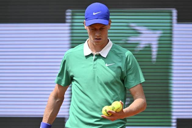2025 Roland-Garros - Men s Single Final PARIS, FRANCE - JUNE 8: Jannik Sinner of Italy competes against Carlos Alcaraz (not seen) of Spain during the Men s Single Final match on the day 15 of French Open tennis tournament on Court Philippe-Chatrier at the Roland-Garros Complex in Paris, France on June 8, 2025. Burak Akbulut Anadolu Paris France. Editorial use only. Please get in touch for any other usage.  Copyright: x2025xAnadoluxBurakxAkbulutx
