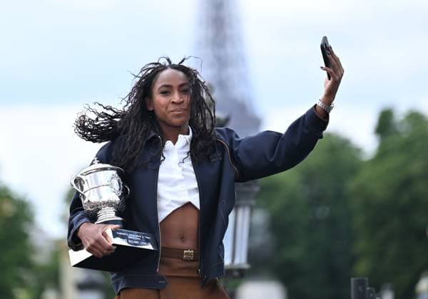 French Open winner Coco Gauff photocall in Paris PARIS, FRANCE - JUNE 8: Coco Gauff of U.S. poses with the Coupe Suzanne Lenglen trophy during a photocall after her victory over Aryna Sabalenka in the Women’s Singles Final match of the 2025 French Open Tennis tournament on Place de la Concorde in Paris on June 08, 2025. Mustafa Yalcin Anadolu Paris France. Editorial use only. Please get in touch for any other usage.  Copyright: x2025xAnadoluxMustafaxYalcinx