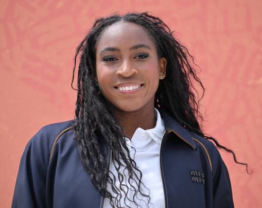 French Open winner Coco Gauff photocall in Paris PARIS, FRANCE - JUNE 8: Coco Gauff of U.S. poses with the Coupe Suzanne Lenglen trophy during a photocall after her victory over Aryna Sabalenka in the Women’s Singles Final match of the 2025 French Open Tennis tournament on Place de la Concorde in Paris on June 08, 2025. Mustafa Yalcin Anadolu Paris France. Editorial use only. Please get in touch for any other usage.  Copyright: x2025xAnadoluxMustafaxYalcinx