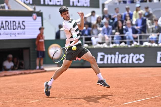 2025 Roland-Garros - Men s Single Final PARIS, FRANCE - JUNE 8: Jannik Sinner (not seen) of Italy competes against Carlos Alcaraz of Spain during the Men s Single Final match on the day 15 of French Open tennis tournament on Court Philippe-Chatrier at the Roland-Garros Complex in Paris, France on June 8, 2025. Burak Akbulut Anadolu Paris France. Editorial use only. Please get in touch for any other usage.  Copyright: x2025xAnadoluxBurakxAkbulutx