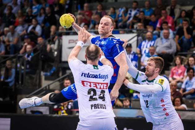Lenny Rubin TVB Stuttgart, 44 vs Moritz Preuss SC DHfK Leipzig, 24 and Franz Semper SC DHfK Leipzig, 32 GER, TVB Stuttgart SC DHfK Leipzig, DAIKIN HBL, Handball, Bundesliga, 34 Matchday, Season 2024 2025, 08 06 2025 GER, TVB Stuttgart SC DHfK Leipzig, DAIKIN HBL, Handball, Bundesliga, 34 Matchday, Season 2024 2025, 08 06 2025 Stuttgart Copyright: xSandyxDinkelackerx EP_SDR