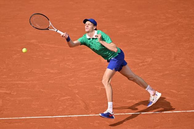 2025 Roland-Garros - Men s Single Final PARIS, FRANCE - JUNE 8: Jannik Sinner of Italy competes against Carlos Alcaraz (not seen) of Spain during the Men s Single Final match on the day 15 of French Open tennis tournament on Court Philippe-Chatrier at the Roland-Garros Complex in Paris, France on June 8, 2025. Mustafa Yalcin Anadolu Paris France. Editorial use only. Please get in touch for any other usage.  Copyright: x2025xAnadoluxMustafaxYalcinx