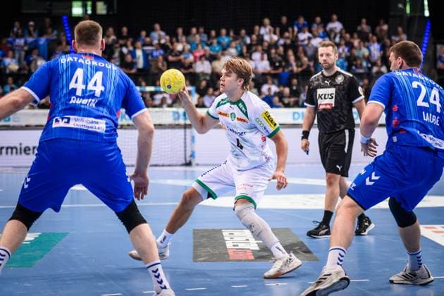 Andri Mar Runarsson SC DHfK Leipzig, 04 between Lenny Rubin TVB Stuttgart, 44 and Lukas Laube TVB Stuttgart, 24 GER, TVB Stuttgart SC DHfK Leipzig, DAIKIN HBL, Handball, Bundesliga, 34 Matchday, Season 2024 2025, 08 06 2025 GER, TVB Stuttgart SC DHfK Leipzig, DAIKIN HBL, Handball, Bundesliga, 34 Matchday, Season 2024 2025, 08 06 2025 Stuttgart Copyright: xSandyxDinkelackerx EP_SDR