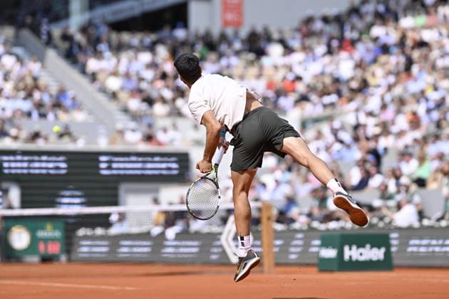 2025 Roland-Garros - Men s Single Final PARIS, FRANCE - JUNE 8: Jannik Sinner (not seen) of Italy competes against Carlos Alcaraz of Spain during the Men s Single Final match on the day 15 of French Open tennis tournament on Court Philippe-Chatrier at the Roland-Garros Complex in Paris, France on June 8, 2025. Burak Akbulut Anadolu Paris France. Editorial use only. Please get in touch for any other usage.  Copyright: x2025xAnadoluxBurakxAkbulutx