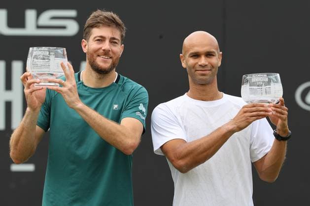 TENNIS - Birmingham Open 2025 BIRMINGHAM,ENGLAND,08.JUN.25 - TENNIS - ATP, Tennis Herren Challenger Tour, Birmingham Open, doubles, final. Image shows Marcelo Demoliner (BRA) and Sadio Doumbia (FRA). keywords: award ceremony, trophy.  GEPAxpictures xAlanxGrieves