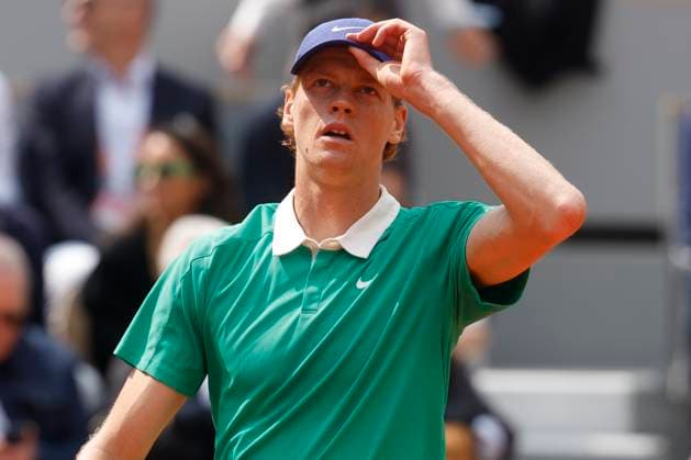 June 8, 2025, Paris, Paris, France: Jannik Sinner (ITA) during the tennis Grand Slam of Roland Garros 2025 menÃ¢â‚¬â ¢s final match between Jannik Sinner (ITA) and Carlos Alcaraz (ESP) at Philippe Chatrier central court in Roland Garros Stadium - on June 08 2025.Paris - France Paris France - ZUMAb253 20250608_zsp_b253_068 Copyright: xLoicxBaratouxx