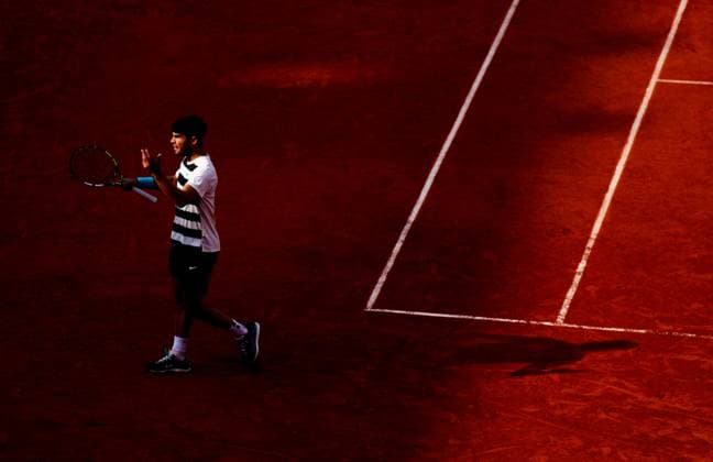 Carlos Alcaraz urges more from the crowd just before winning the third set 6-4 French Open Tennis, Day Fifteen, Tennis, Roland Garros, Paris, France - 08 Jun 2025 EDITORIAL USE ONLY No use with unauthorised audio, video, data, fixture lists, club league logos or live services. Online in-match use limited to 120 images, no video emulation. No use in betting, games or single club league player publications. Copyright: xJavierxGarcia Shutterstockx 15346224ag