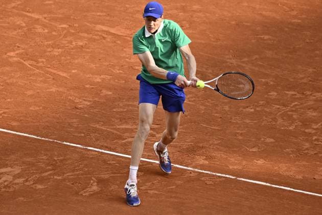 2025 Roland-Garros - Men s Single Final PARIS, FRANCE - JUNE 8: Jannik Sinner of Italy competes against Carlos Alcaraz of Spain during the Men s Single Final match on the day 15 of French Open tennis tournament on Court Philippe-Chatrier at the Roland-Garros Complex in Paris, France on June 8, 2025. Burak Akbulut Anadolu Paris France. Editorial use only. Please get in touch for any other usage.  Copyright: x2025xAnadoluxBurakxAkbulutx